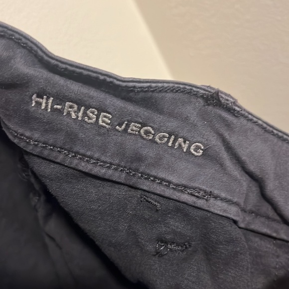 American Eagle Short 27” high rise cargo jeggings - Picture 4 of 4